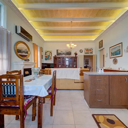A 2br Authentic Townhouse With Rooftop By 360 Estates Apartment *